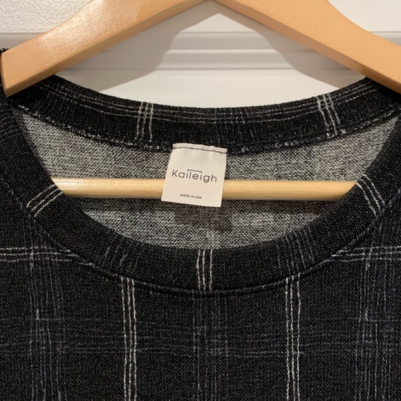 Kaileigh Aubrey Hacci Shift Dress Black - Picture 7 of 11